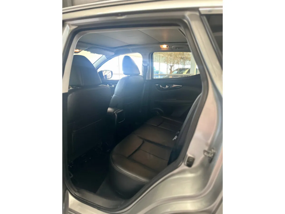 Nissan Qashqai 1.5 SV PREMIUM E6 4DR - Image 2