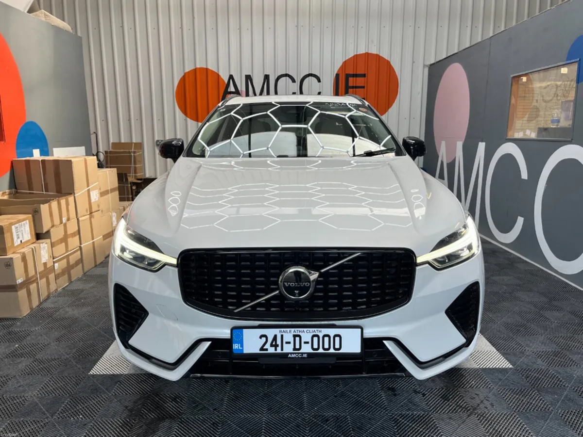 Volvo XC60 2024 VOLVO XC60 RECHARGE T6 PLUG-IN 2.0 - Image 6
