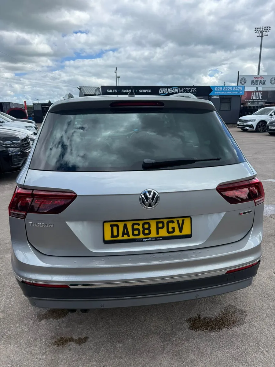 2018 Volkswagen Tiguan SEL 4 Motion DSG - Image 5