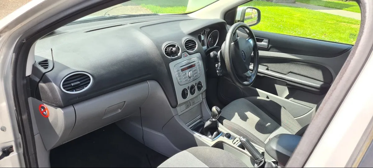 Ford Focus 2008 - Image 2