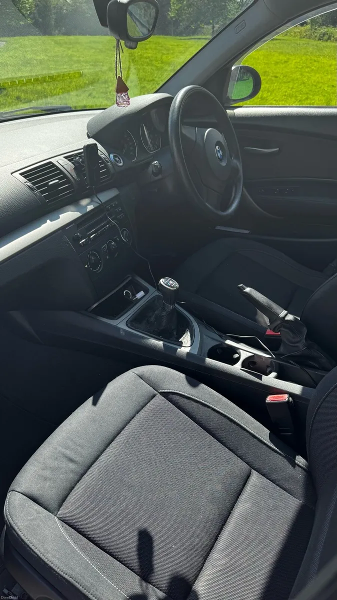 BMW 1 series. 2008 5 door tax and NCT to 03/2027 - Image 6