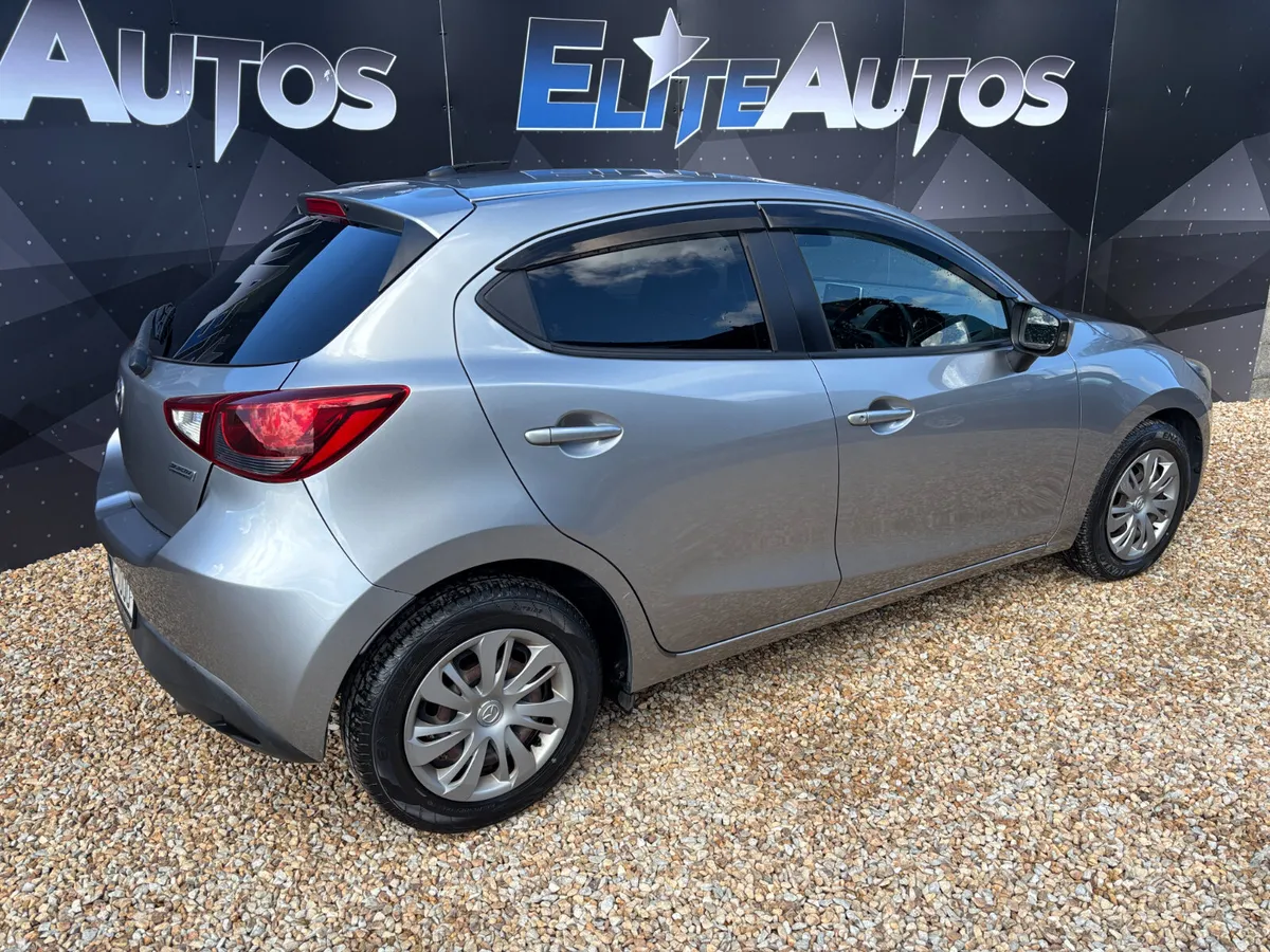 Mazda Demio Skyactive 1.3 Automatic - Image 5