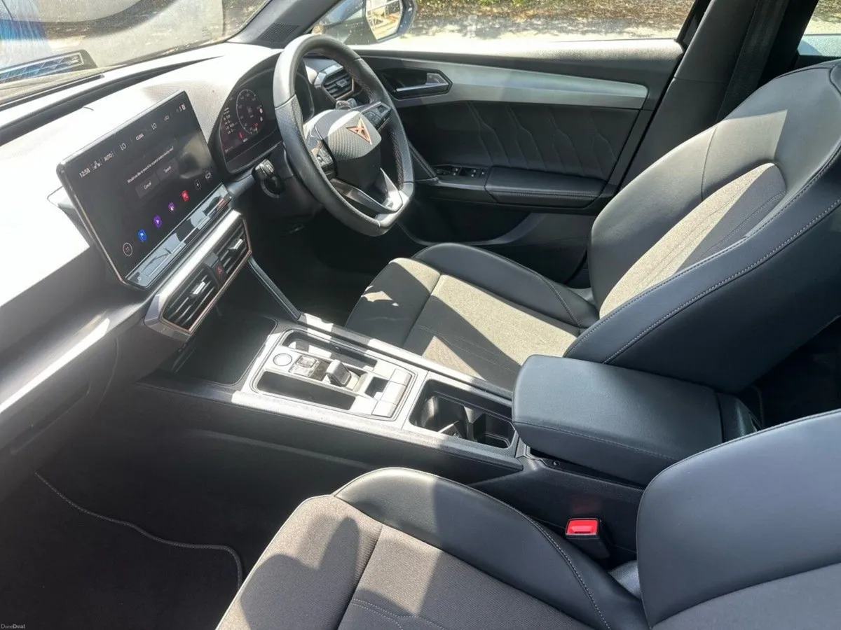 Cupra Leon SP 1.5 eTSI 150HP DSG - Image 3