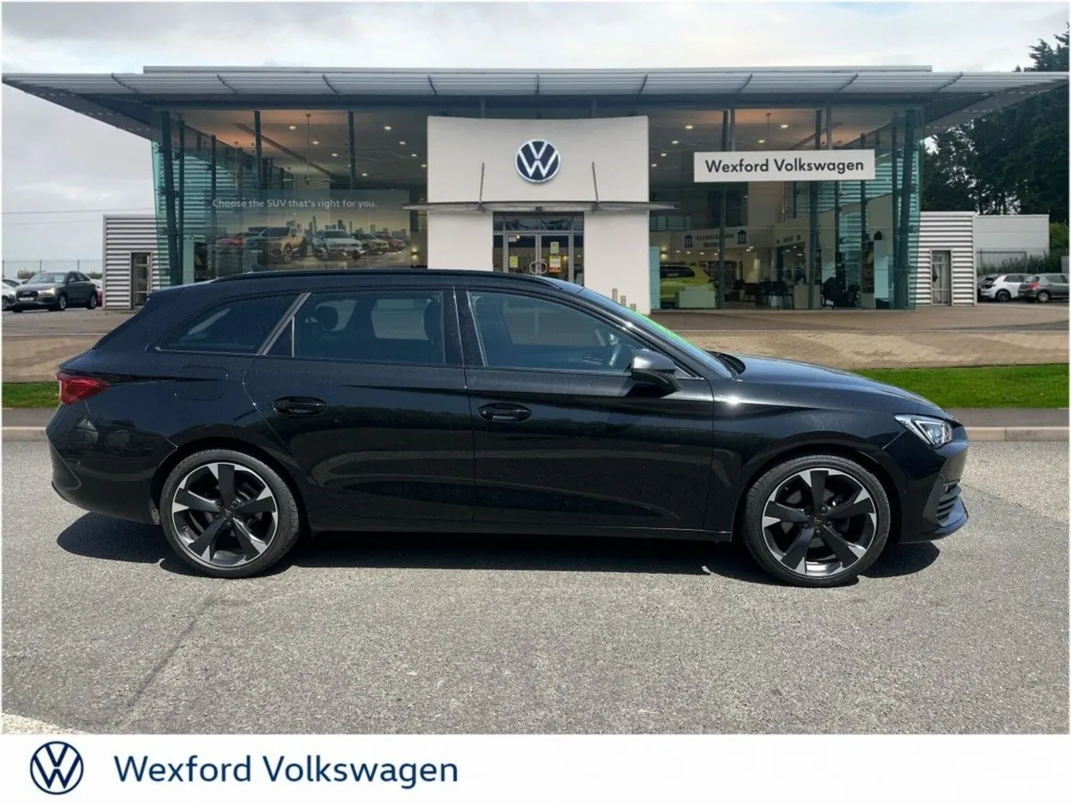Cupra Leon SP 1.5 eTSI 150HP DSG - Image 4