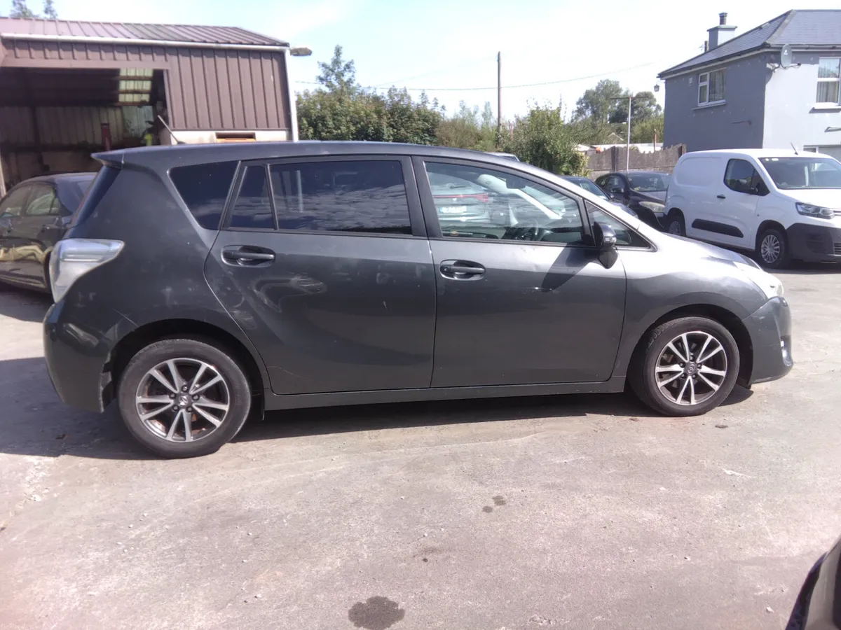 Toyota Verso 2015 - Image 4