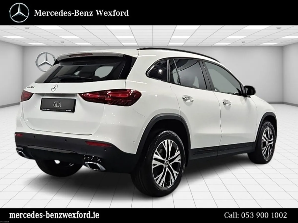 Mercedes-Benz GLA 200D Progressive Plus with Night - Image 4