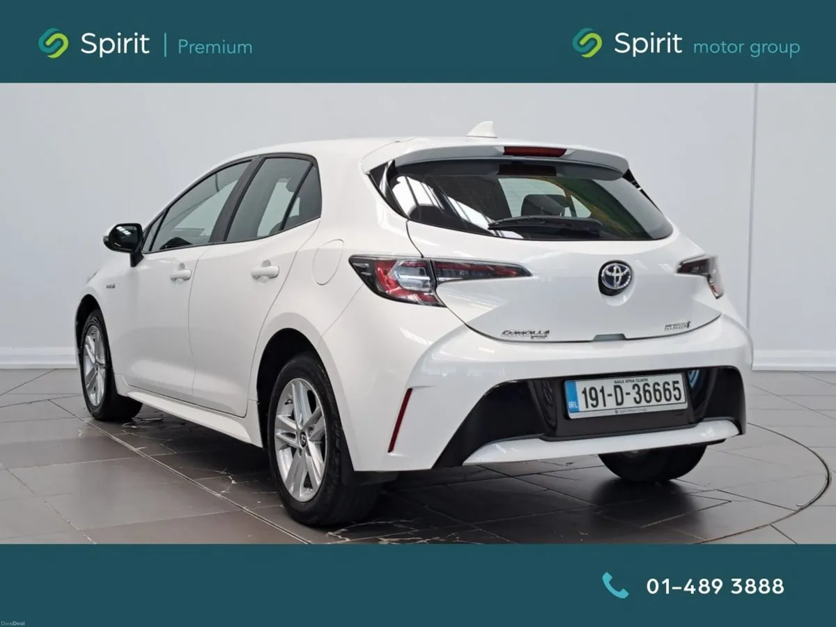 Toyota Corolla 1.8 Hybrid Luna Hatchback - Image 3