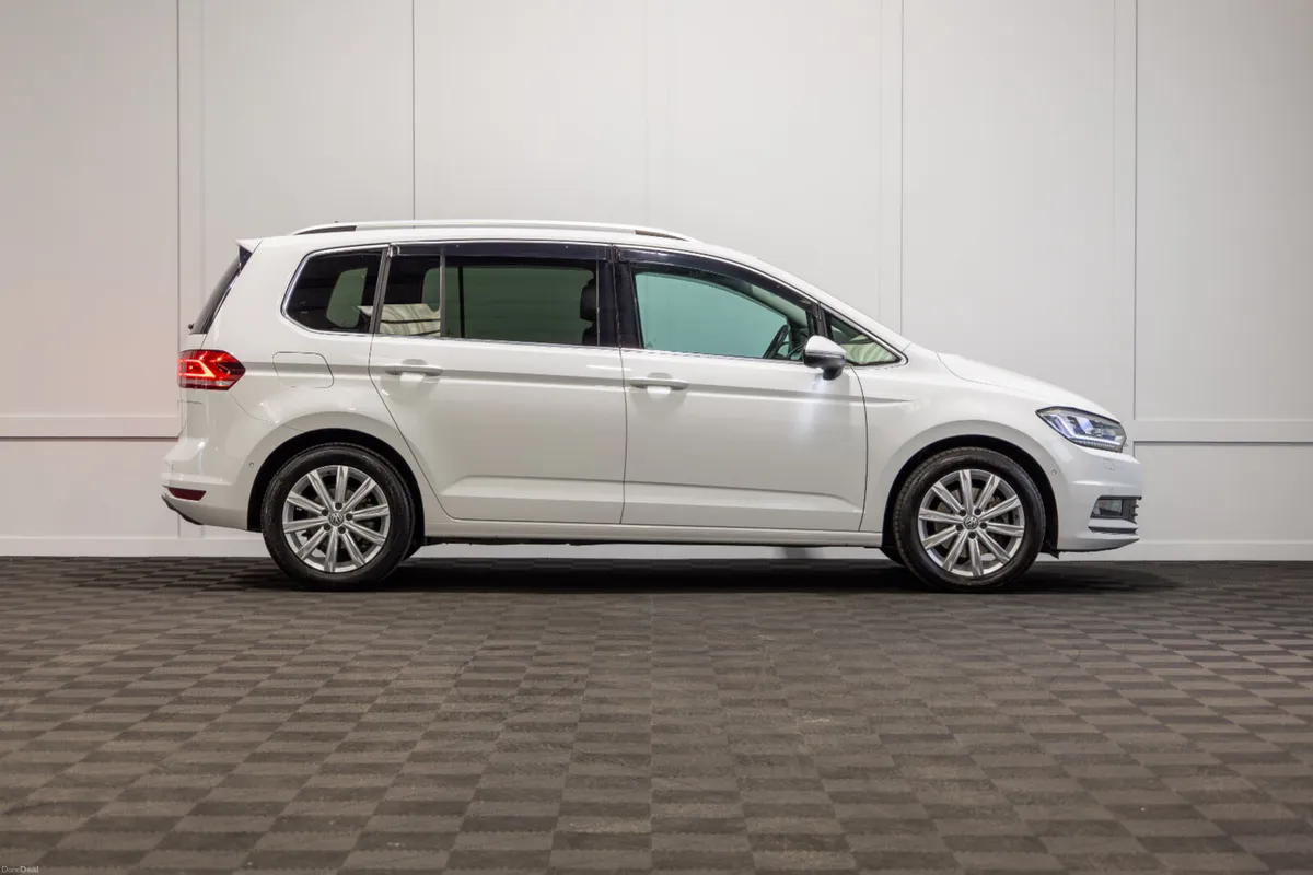 182 Volkswagen Touran Highline 7 Seater - Image 6