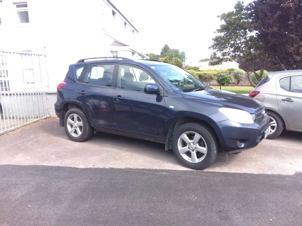 Toyota RAV4 2008 - Image 2