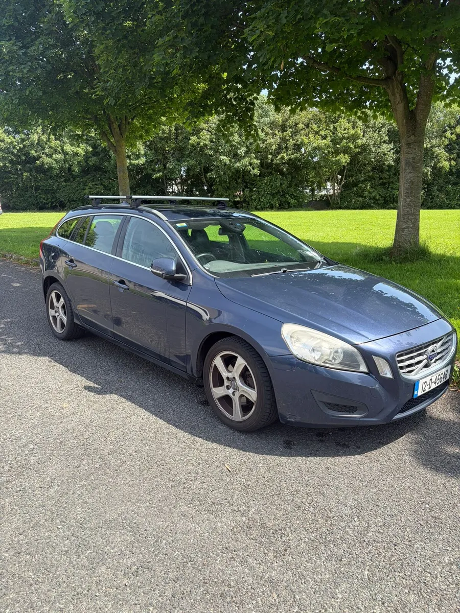2012 volvo v60 - Image 5