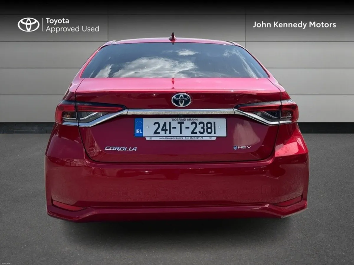 Toyota Corolla SALOON LUNA SPORT - Image 4