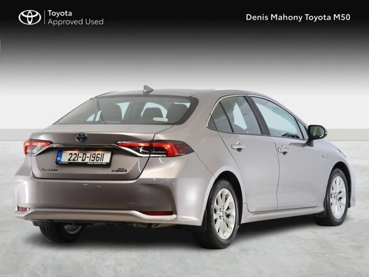 Toyota Corolla Luna Hybrid Saloon - Image 2