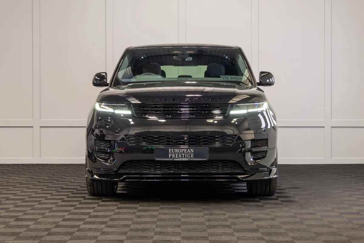 2025 Range Rover Sport P460e Dynamic SE - Image 2
