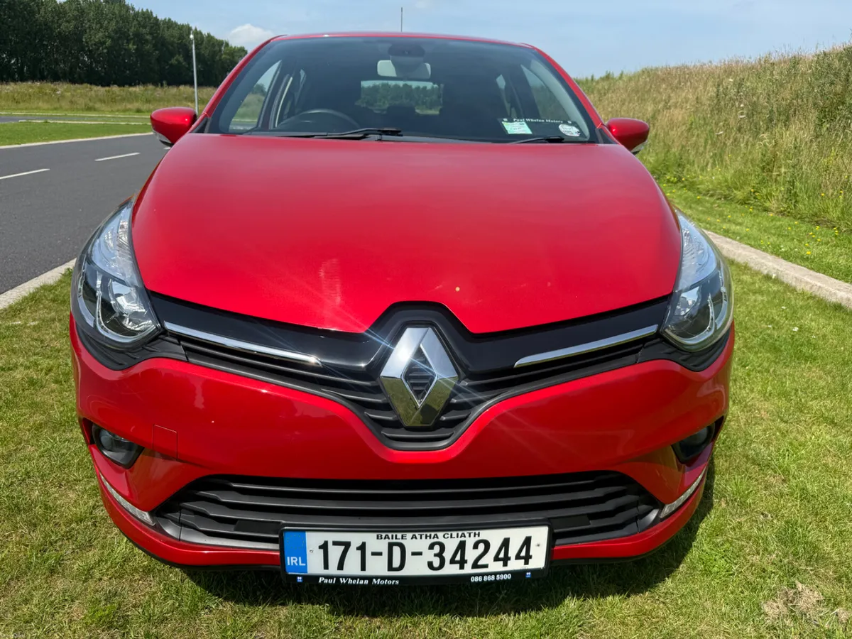 ONE OWNER ONLY 8k MILES DYNAMIC NAV MODEL - Image 2