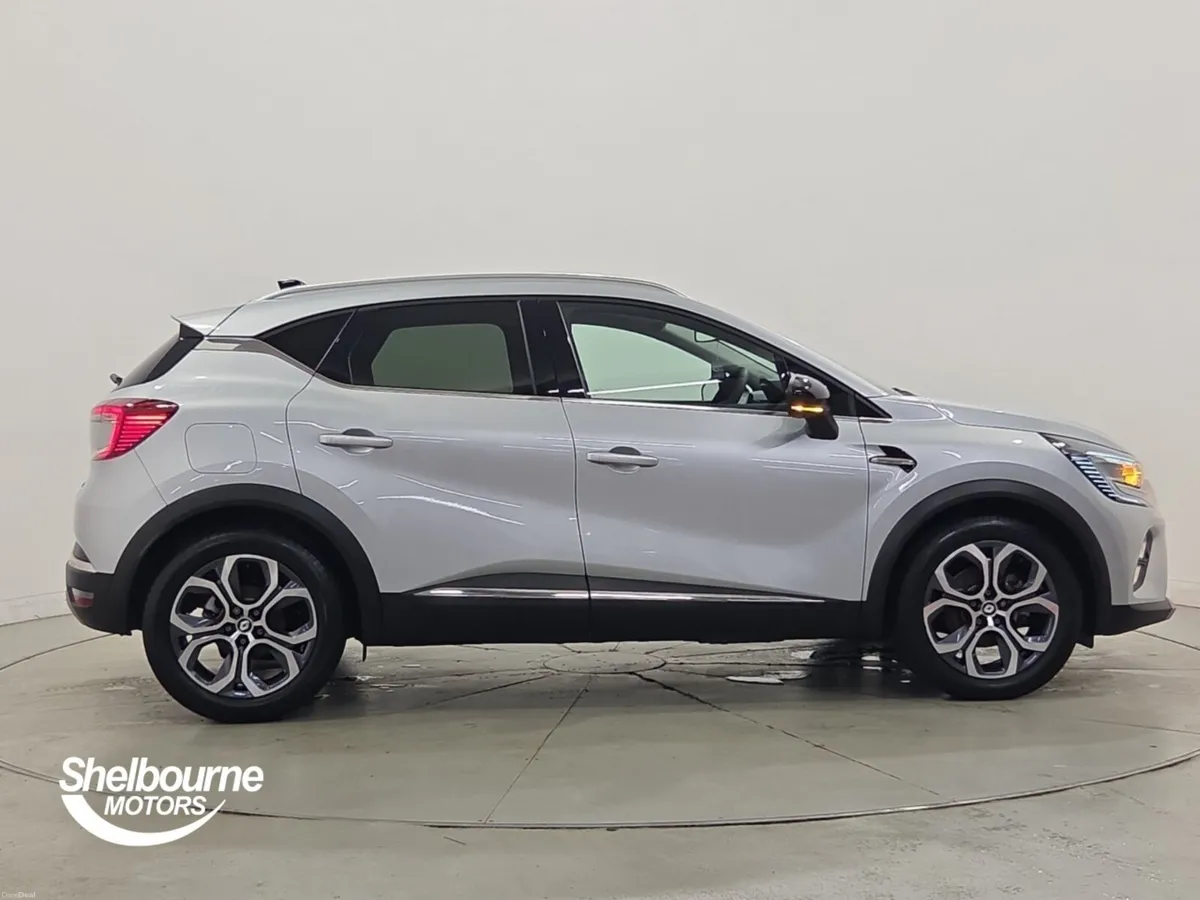 Renault Captur Hatchback Techno - Image 3