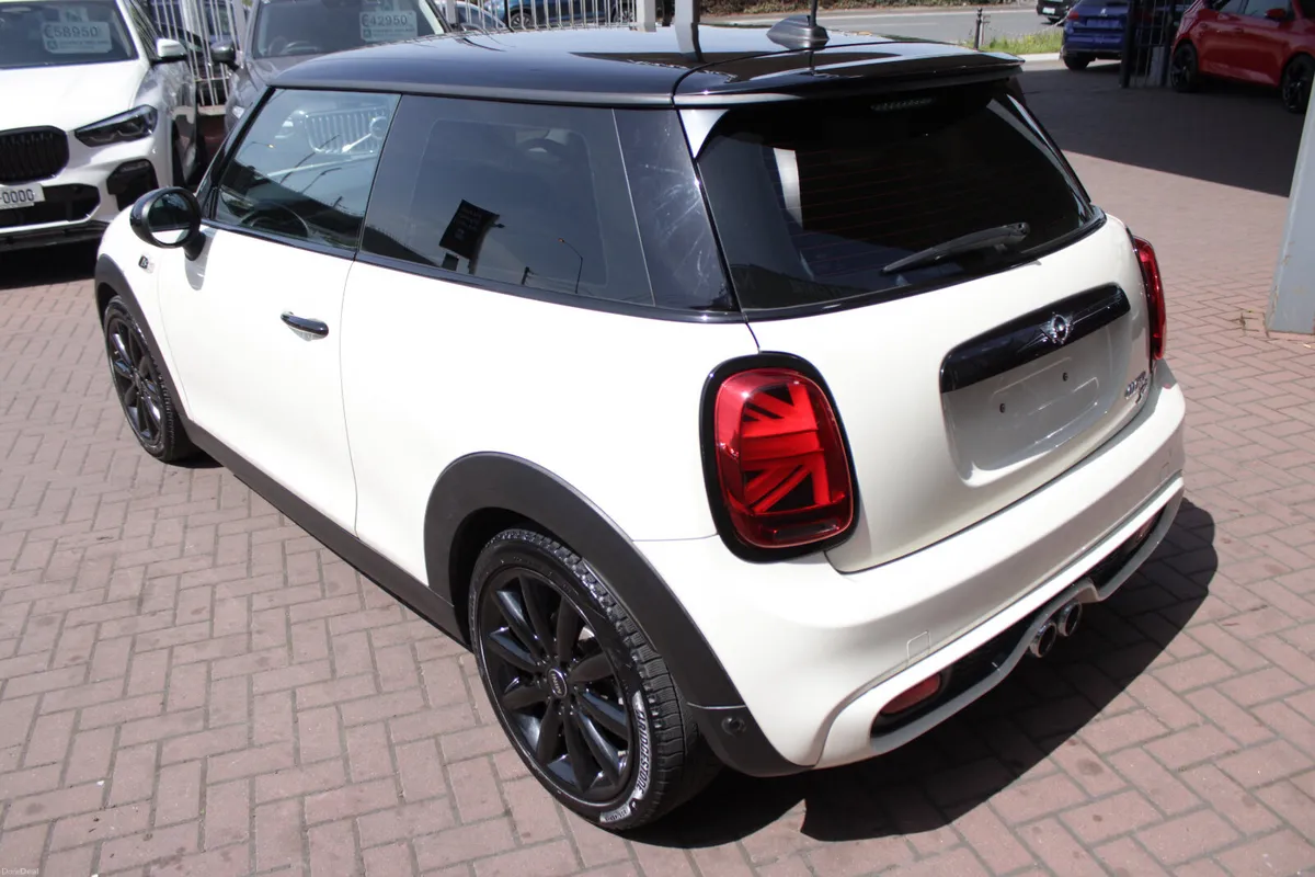 2018 MINI COOPER SD 2.0 3DR HATCHBACK AUTO - Image 6