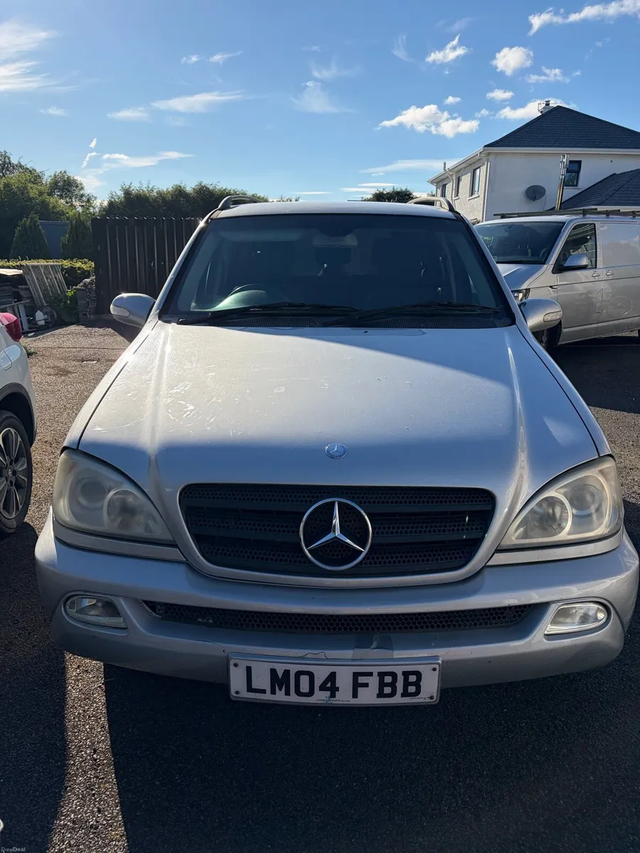 Mercedes ML270 CDi 4x4 Diesel Jeep - Image 2
