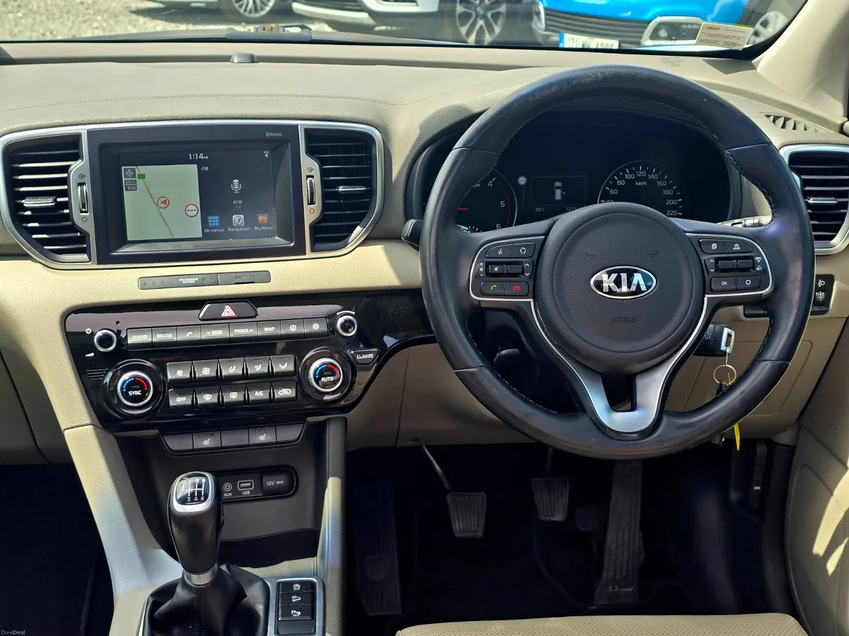 2018 Sportage 1.7d PLATINUM/High spec/6m warranty - Image 6