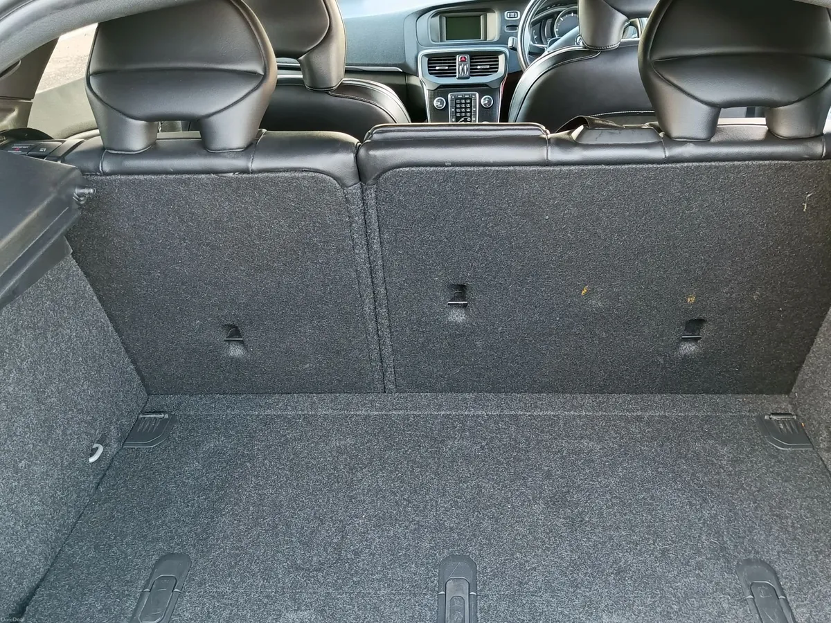 Volvo V40 2016 - Image 4