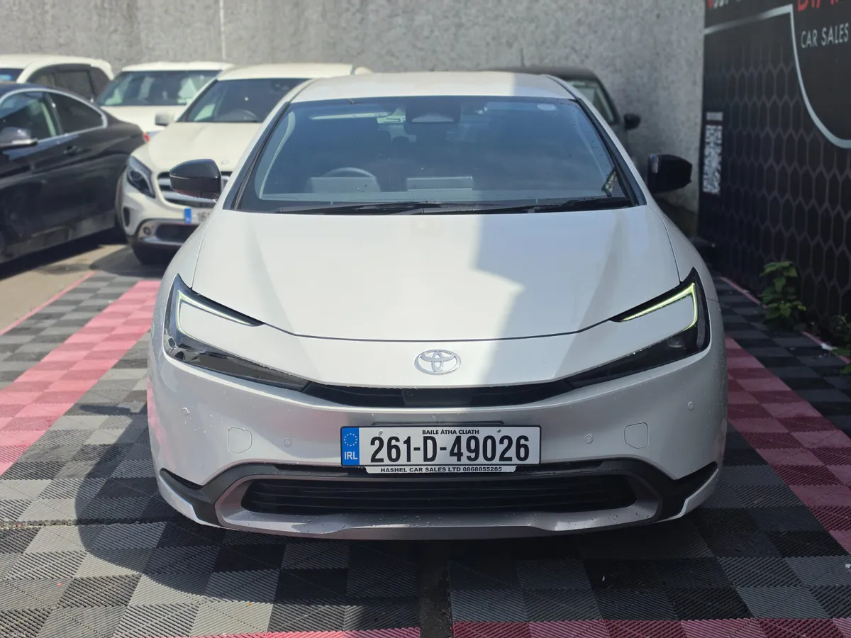 2026 TOYOTA PRIUS - LIKE NEW - 57KM SELFCHARGE - Image 4