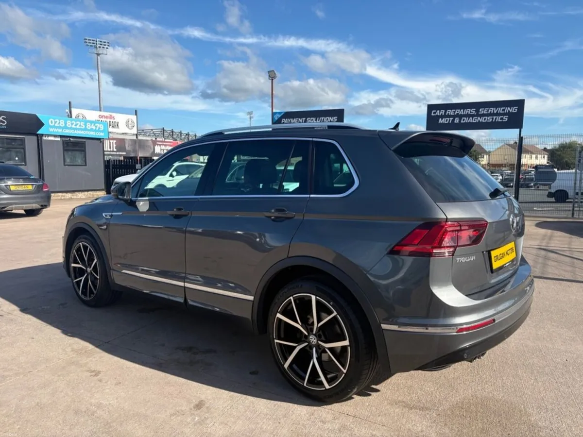 2019 Volkswagen Tiguan R-Line DSG - Image 3