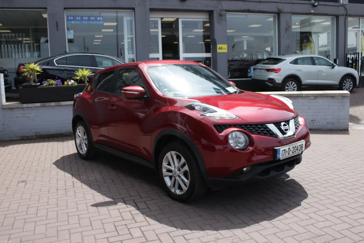 2017 NISSAN JUKE 1.2SV 4DR SUV - Image 1