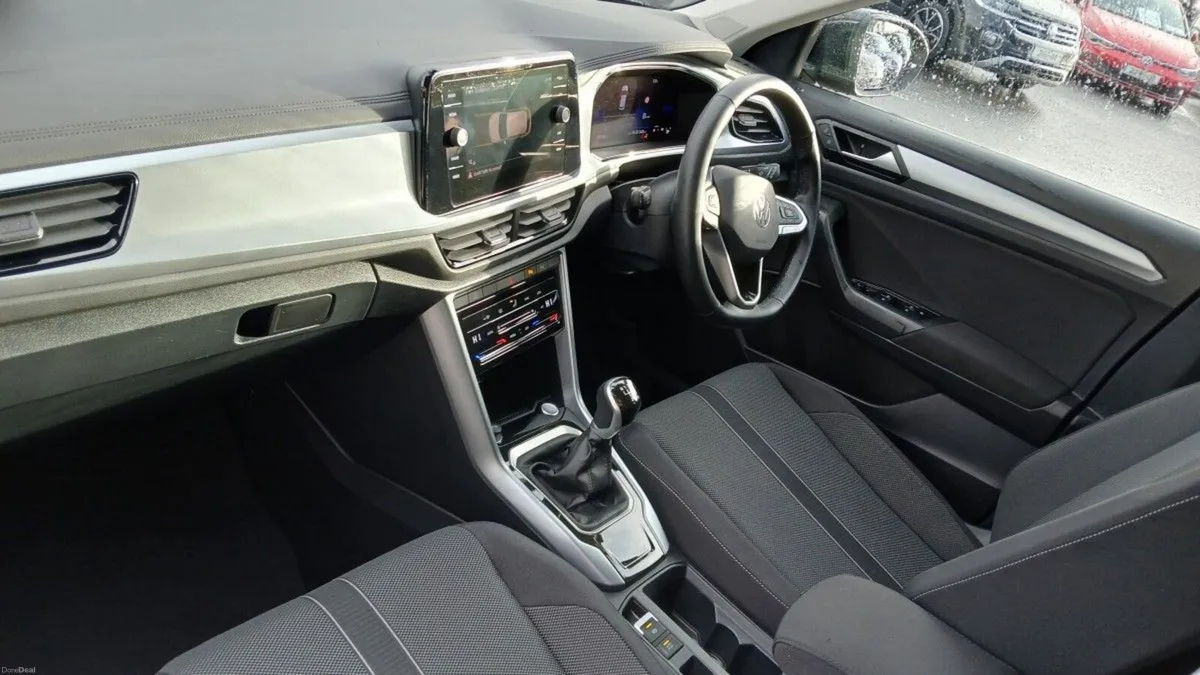 Volkswagen T-Roc  EDITION 75 2.0TDI 116HP **REAR V - Image 5