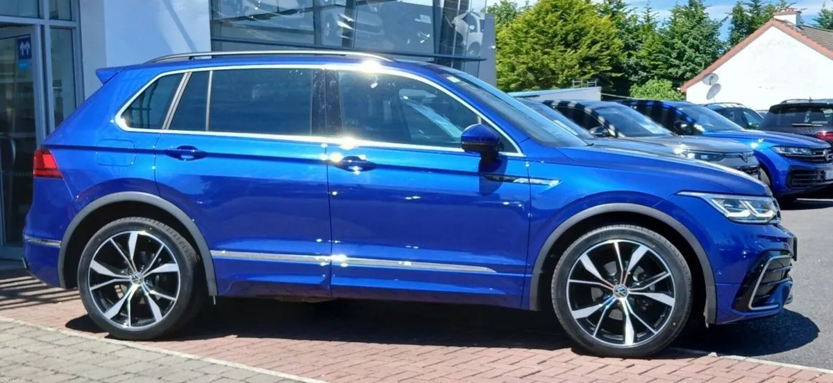 Volkswagen Tiguan R-line 2.0 TDI 150HP **REAR VIEW - Image 2