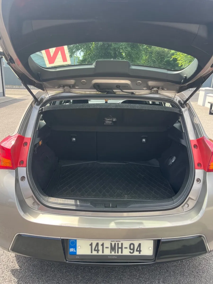 Toyota Auris 2014 - Image 3