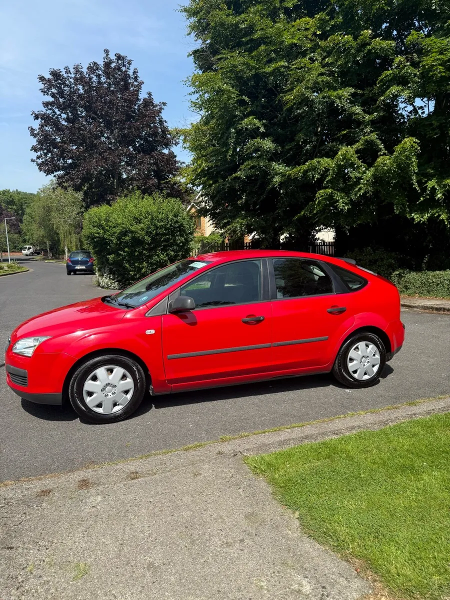 FORD FOCUS 1.4 PETROL NCT 11/26 - Image 4