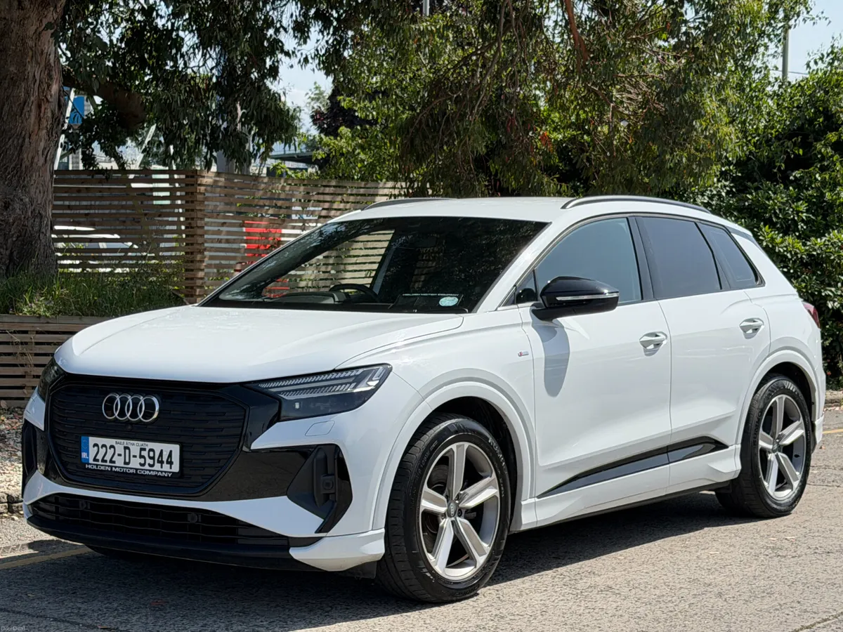 2022 Audi Q4 E-tron 35. S-LINE. REAR CAMERA - Image 1