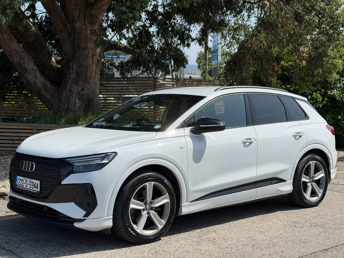 2022 Audi Q4 E-tron 35. S-LINE. REAR CAMERA - Image 3