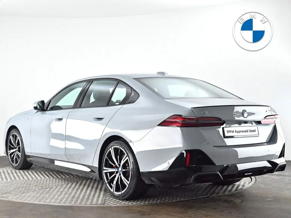 BMW i5 eDrive40 M Sport Pro Saloon - Image 2