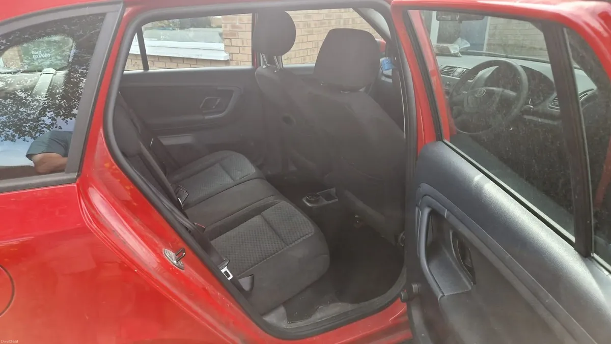 2010 Skoda Fabia 1.6 TDI Ambiente - Image 3