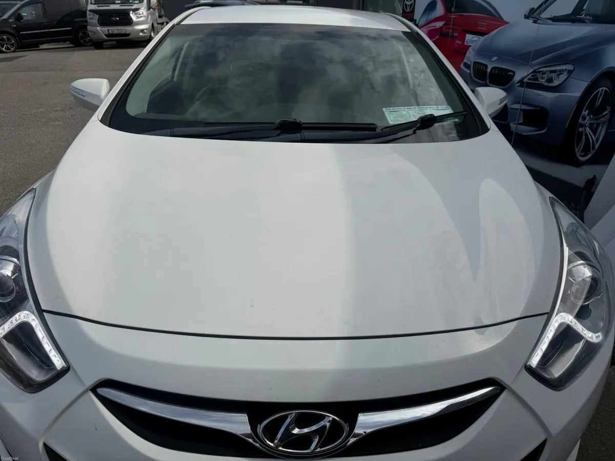 Hyundai i40 TAXED/NCTD 12/26 - Image 2