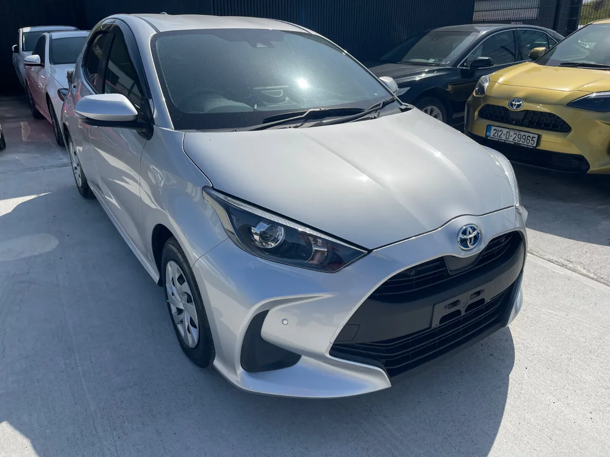 202 Toyota Yaris Hybrid 1.5 Automatic 5dr Model - Image 2