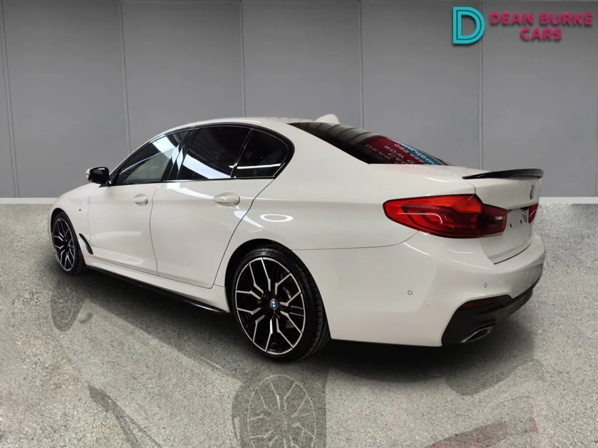 BMW 5-Series 2019 - Image 3