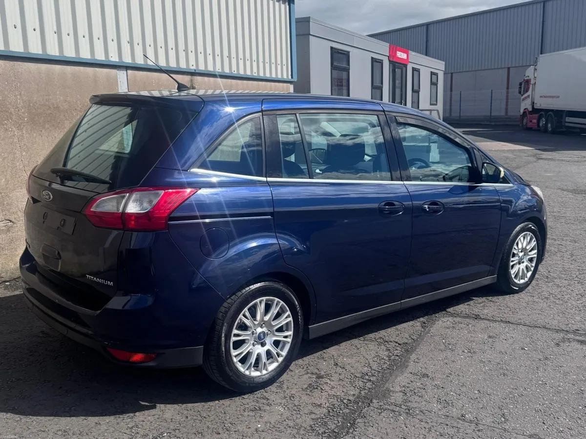 Ford Grand C-Max 2011 - Image 4