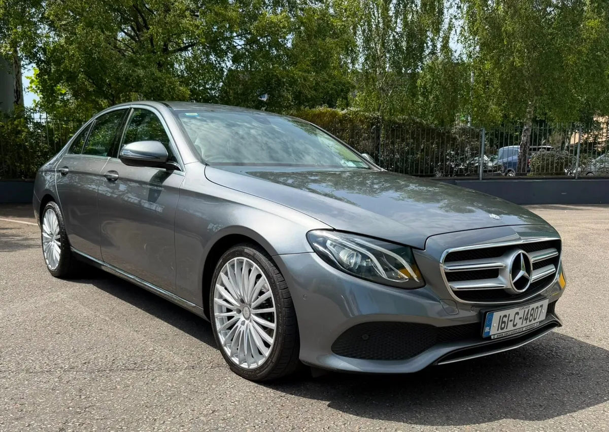 Mercedes-Benz E220D Avantgarde Sport Low Kms - Image 1