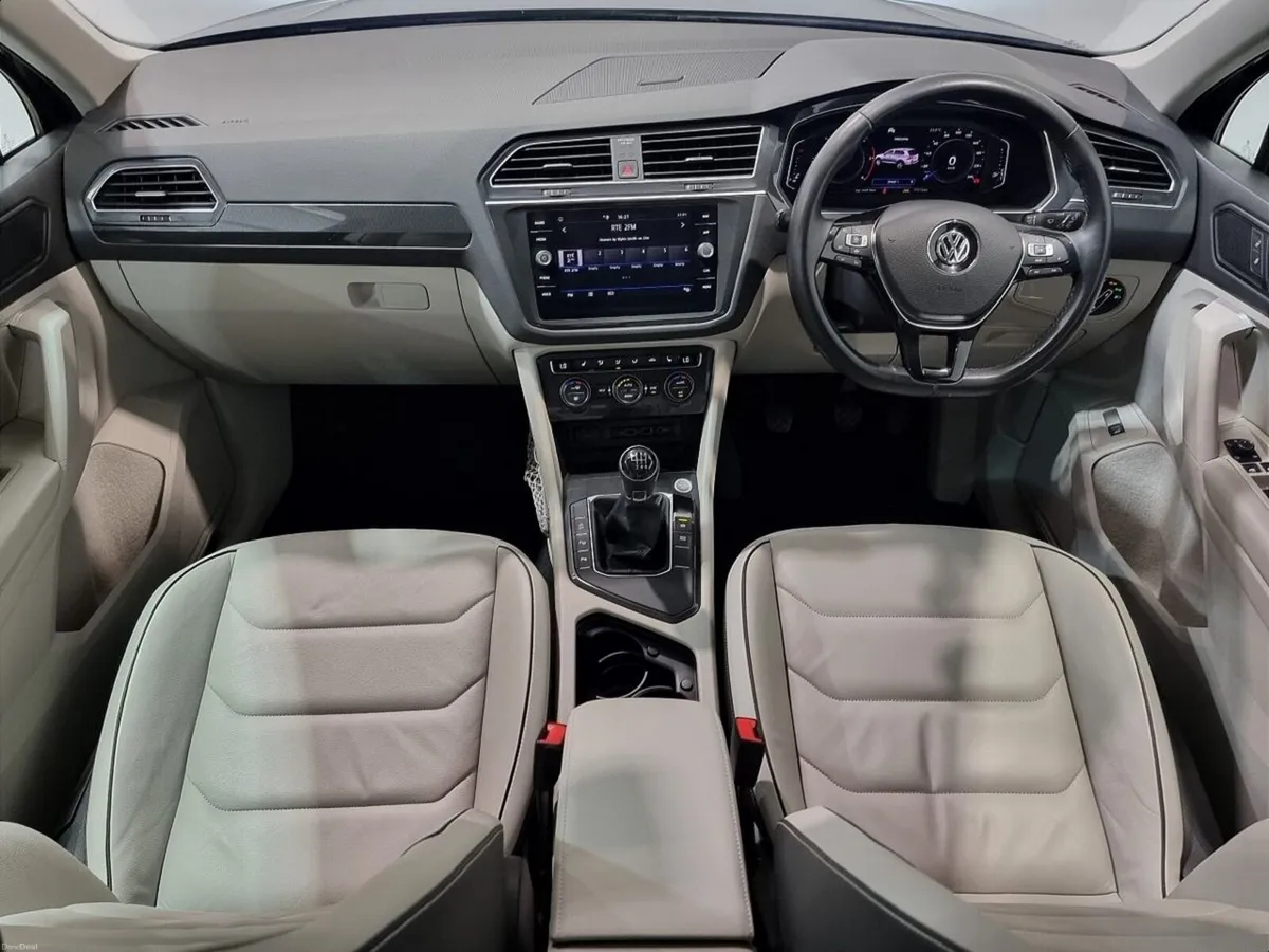 Volkswagen Tiguan ** HIGH LINE ** PAN ROOF ** 2.0 - Image 2