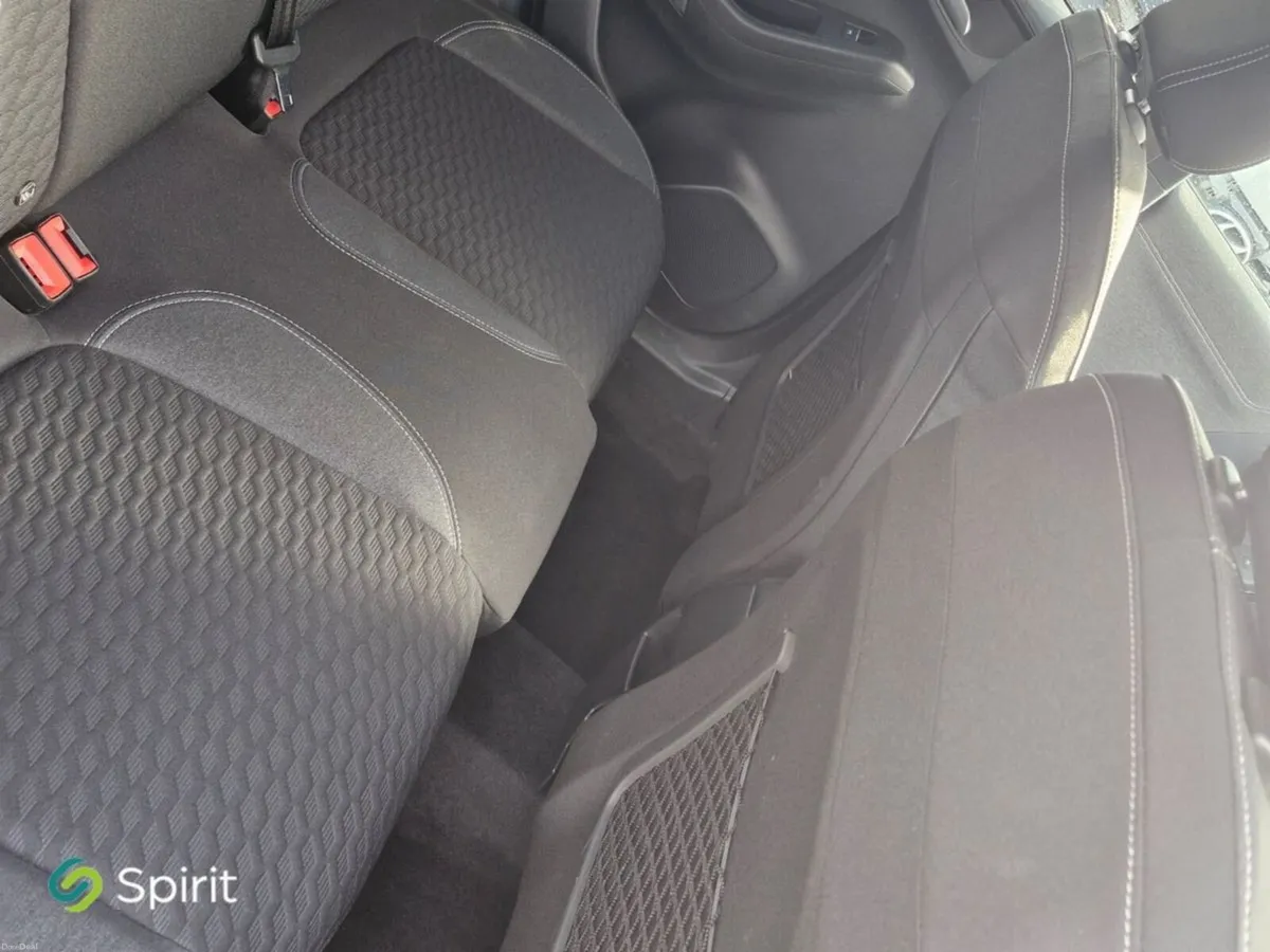 Ford Puma 1.0L Hybrid Titanium Auto - Image 5