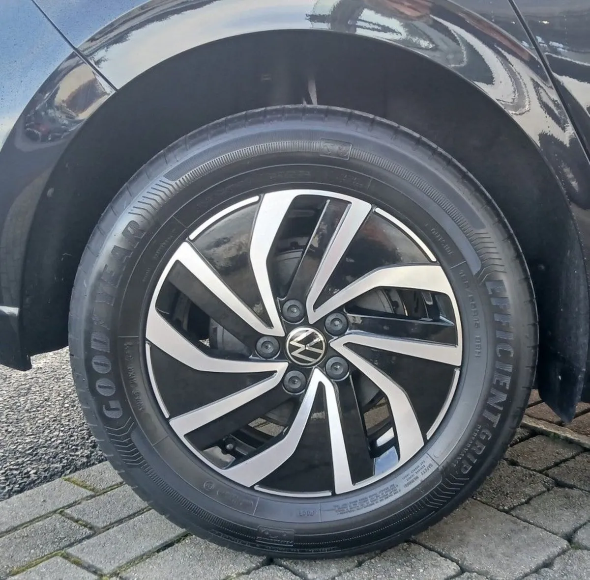 Volkswagen Polo Life 1.0 TSI 95HP **AUTOMATIC, APP - Image 4