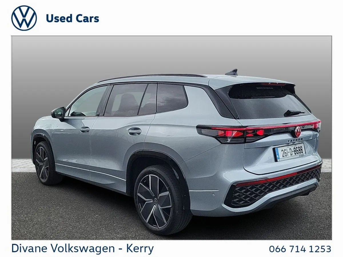 Volkswagen Tayron R LINE 75 1.5 TSI 204HP PHEV BLK - Image 3