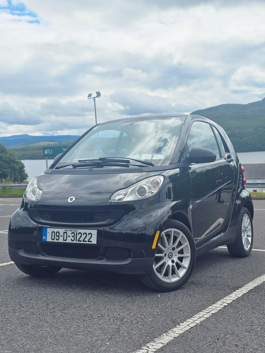LOW MILEAGE 69724 km Smart For two 2009 - Image 6