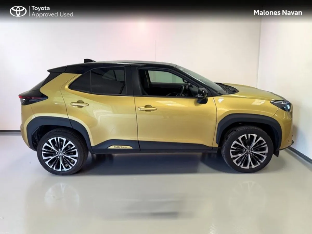 Toyota Yaris Cross CROSS SOL 4DR AUTO - Image 3