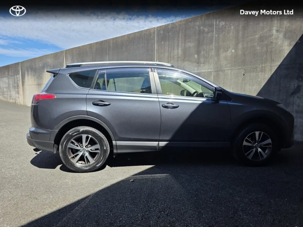 Toyota RAV4 RAV4 2.0D-4D LUNA - Image 3