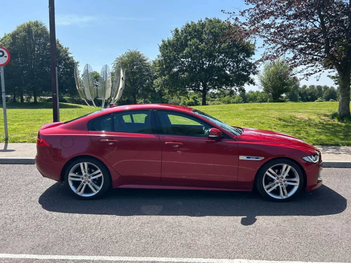 Jaguar XE 12 Month Warranty 163PS R-SPORT 4DR AUTO - Image 3