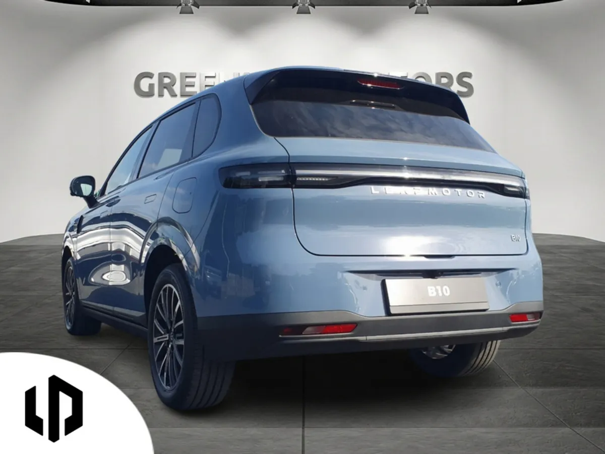 Leapmotor B10 Hybrid EV Design - Image 5