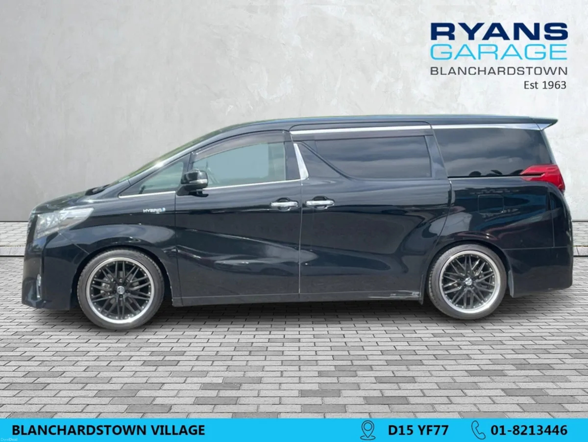Toyota Alphard 2.5 HYBRID AUTOMATIC 7 SEATER - Image 4
