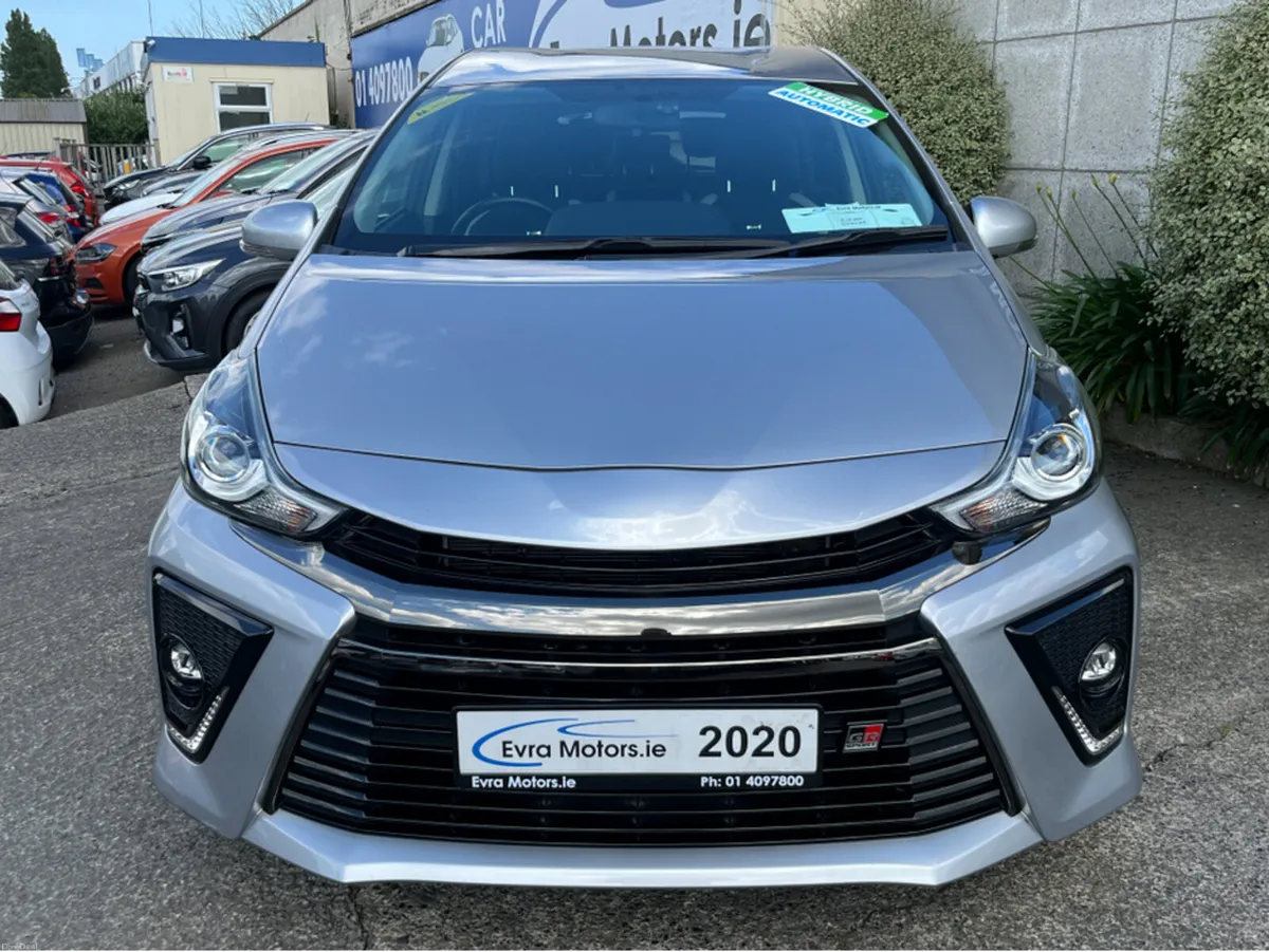 Toyota Prius GR SPORT 7 SEATER AUTOMATIC HYBRID 1. - Image 2